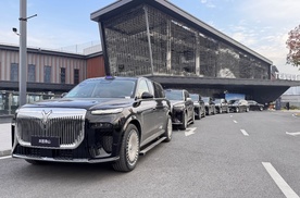 叫板百万豪车，岚图泰山有啥“杀手锏”?