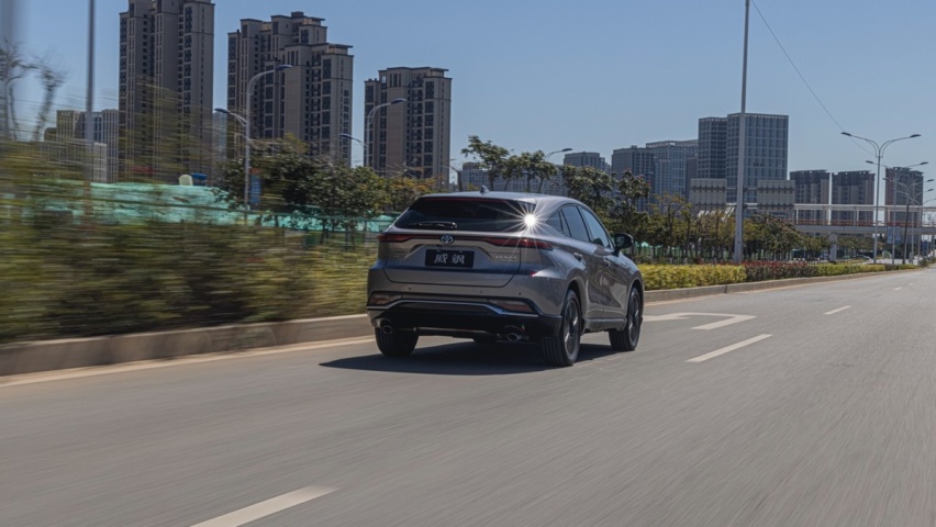 试驾丰田威飒：30万豪华中型SUV，这台车接近雷克萨斯？