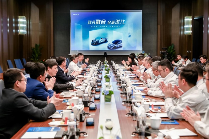 行业顶级专家齐聚比亚迪，共同品鉴CTB技术的全面优势
