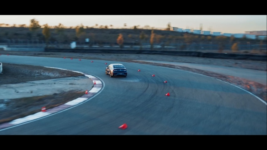 2.0T+9AT、鲍鱼刹车,君威GS让我们知道原厂车能下赛道