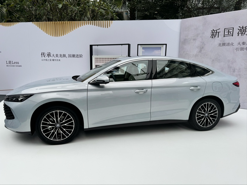 秦L万人交车，果然便宜才是王道！五款配置怎么选？