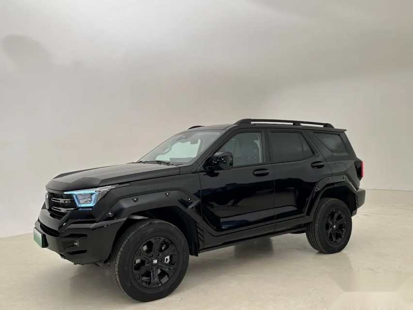 机甲硬派插混智能越野SUV，全新坦克400 Hi4-T有多好玩？