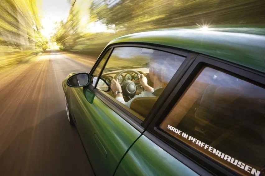套着保时捷964外壳的超级跑车，Ruf SCR