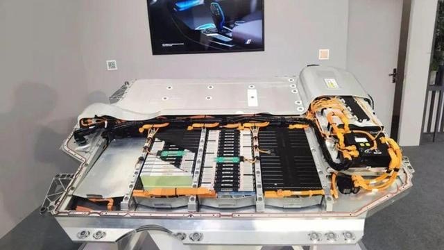 你见过这样的“油改电”？技术解析宝马第五代eDrive