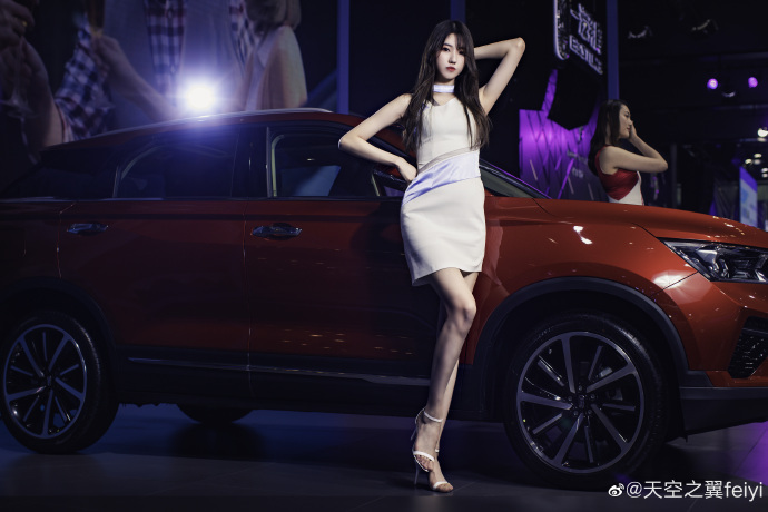 又一次西安五一车展，美图豪车美女欣赏