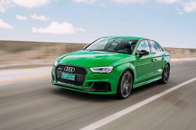 5秒内破百+2.0T+8.3L油耗 网友：这些性能车真豪横