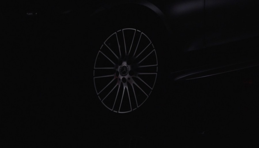 星辉中网，专属LOGO，国产全新奔驰C级长轴版预告曝光