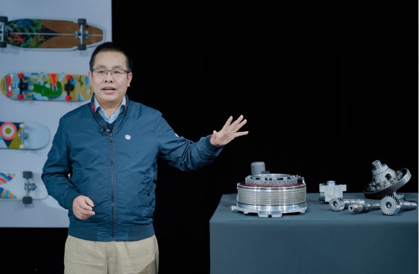 发力插混，长安UNI-V智电iDD、UNI-K智电iDD上市