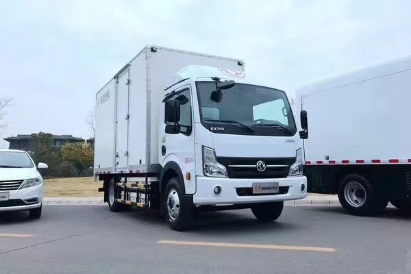 深圳电动商务车,帅客货运车,中型面包车,4.2米货车新能源