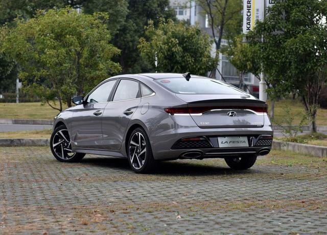 10多万的韩系高颜值轿车，现代菲斯塔，为何销量惨淡？