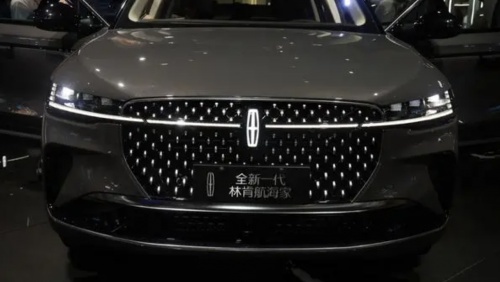 全新林肯航海家，超越豪华的极致驾控体验