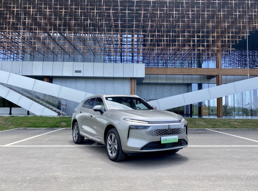 以全新面貌挑战理想L7，试驾新摩卡DHT-PHEV