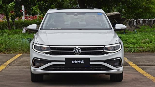 1.5L+6AT回归，要花1400元/月，新款大众宝来养车不算贵？