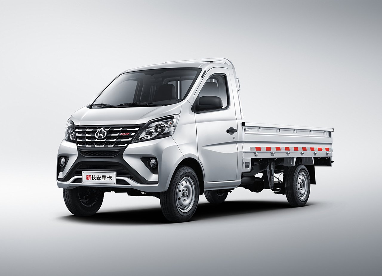 3.99萬起的長安星卡,價格便宜,采用1.5L四缸,動力不差 3.99萬起的長安星卡,價格便宜,采用1.5L四缸,動力不差