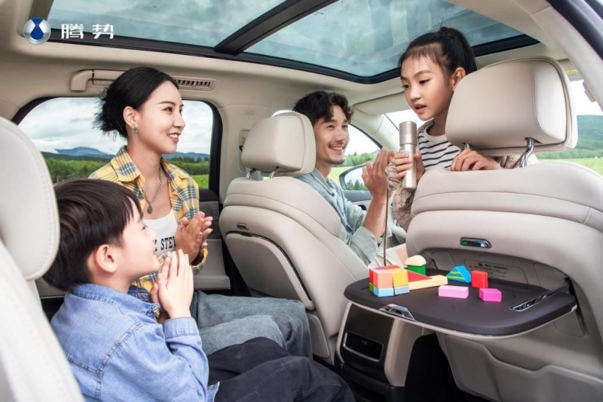 豪华基因 智能驾驭 腾势N8智能豪华全场景SUV全角色诠释探享精神
