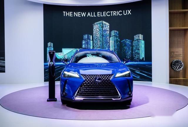 全新雷克萨斯纯电动UX 300e广州车展全球首发