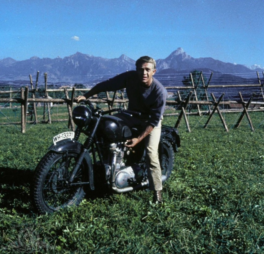 致敬经典，凯旋摩托推Scrambler1200麦昆联名版