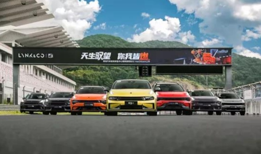 领克02 Hatchback凭什么征服年轻人?