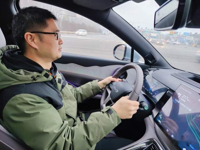 体验护卫舰07，它真的是燃油大五座SUV的噩梦？