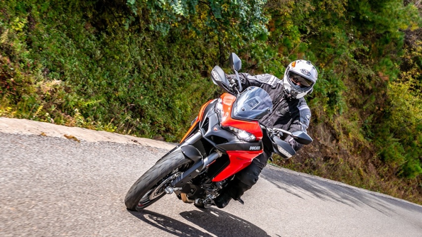 高颜值全能高手，杜卡迪新款MTS 950 S初体验