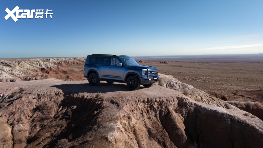 原厂双油箱1400km续航三把锁+9种地形模式二代哈弗H9穿越版越野解
