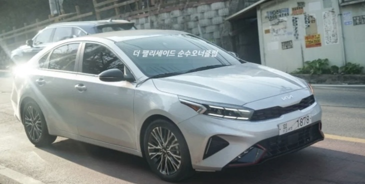 起亚新款Forte GT Line谍照曝光，有望年内发布