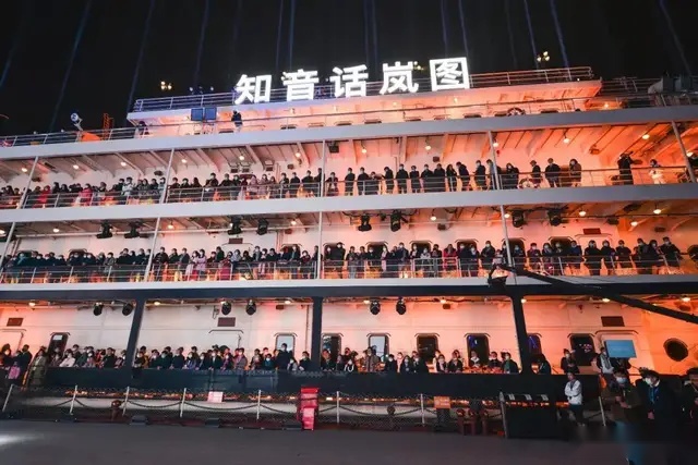 与蔚来同行，岚图打造另一种用户型科技企业