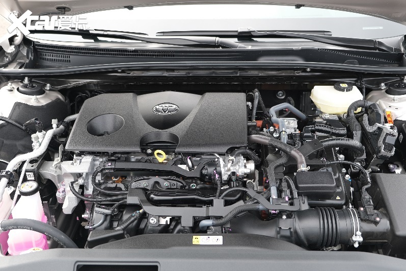 0l自然吸气发动机 电动机组成的混动系统,并且这套动力系统也是首次