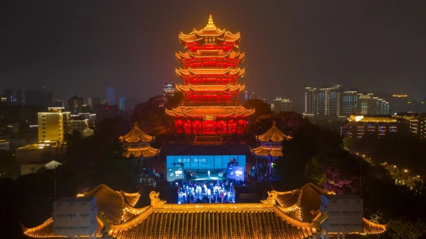 用行动击碎偏见，“不服周”的东风标致焕新出征！