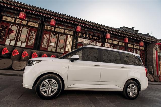 “神车”五菱宏光PLUS会装，好装，好会装！