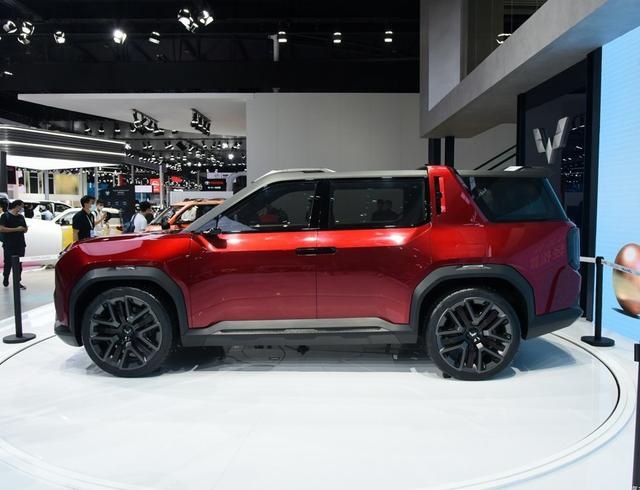 五菱银标不满足于MPV 势推SUV 前脸走卫士风格