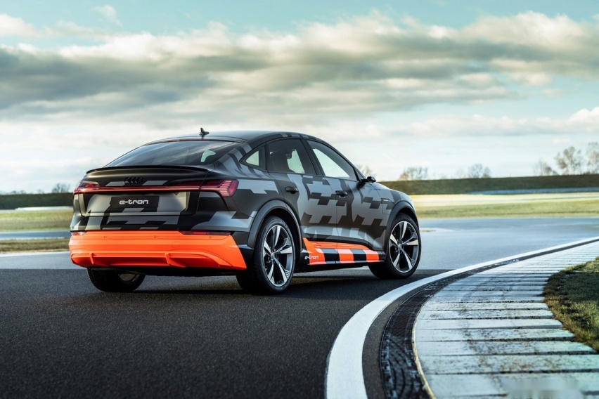 奥迪 e-tron S Sportback 概念车