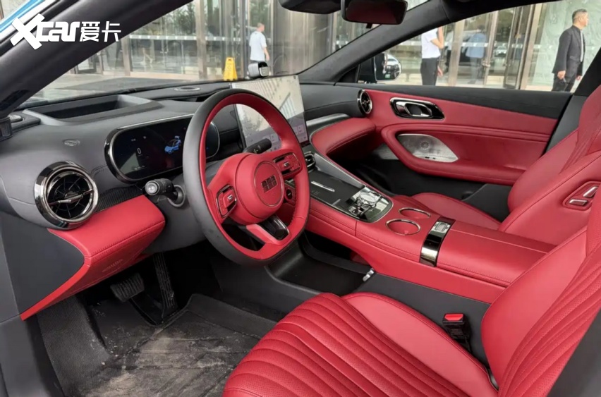 吉利银河TT Ultra首发，预瞄魔毯+425kW，够强吗？