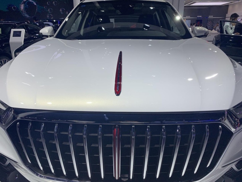 红旗品牌首款SUV，红旗HS5不是靠情怀，还有“硬实力”