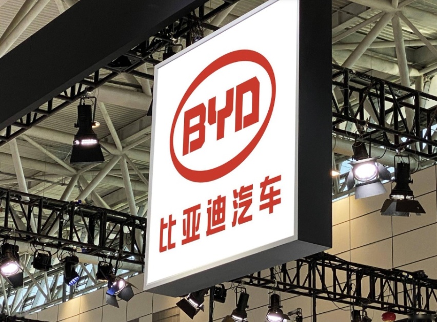 新能源汽车路线之争，增程式VS插混式，谁才是未来？