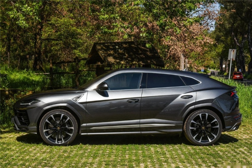 高贵极致，成功者座驾？DBX/G63/Urus/添越谁更奢