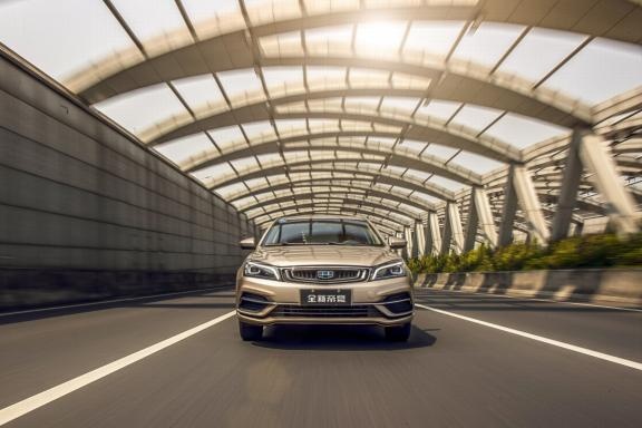 预算10万以内，看看这几款轿车：10万买顶配、油耗低性价比高