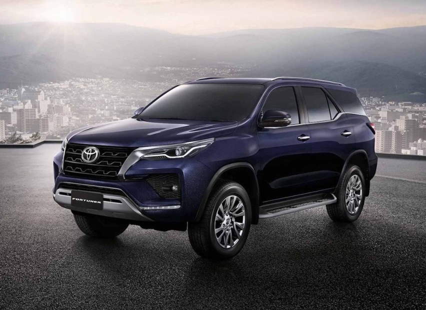 两种外观风格，新款丰田Fortuner“穿越者”官图发布