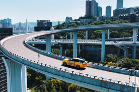 三千里奔赴山城，问界M9“库里战车”点燃球迷热爱
