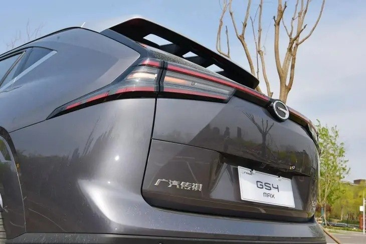 广汽传祺GS4 MAX上市 推两款车型，售11.58万和12.5万元