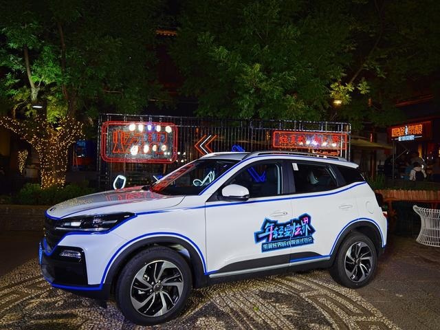 年轻要炫界，这款有颜值又智能的入门级紧凑SUV不到6万元？