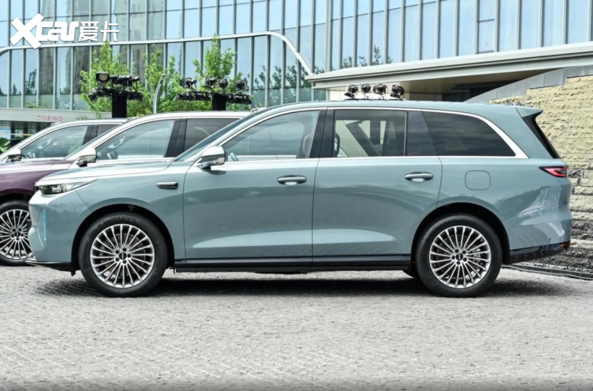 2.0T换1.5T，魏牌V9X家庭版对比加长版，差价1.8万