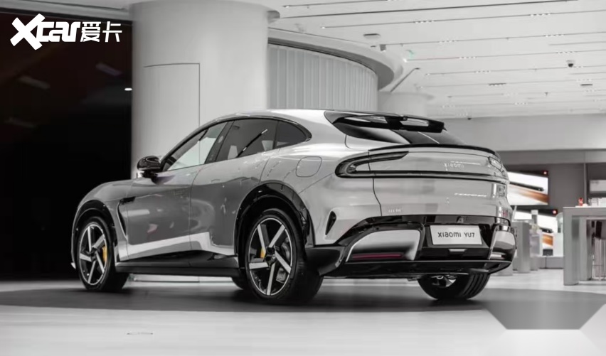 小米YU7部分车辆OTA推送延迟，怎么回事？小米高管回应了