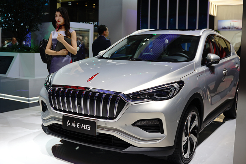 实拍红旗3款SUV，红旗中型SUV HS5预售价公布，20万
