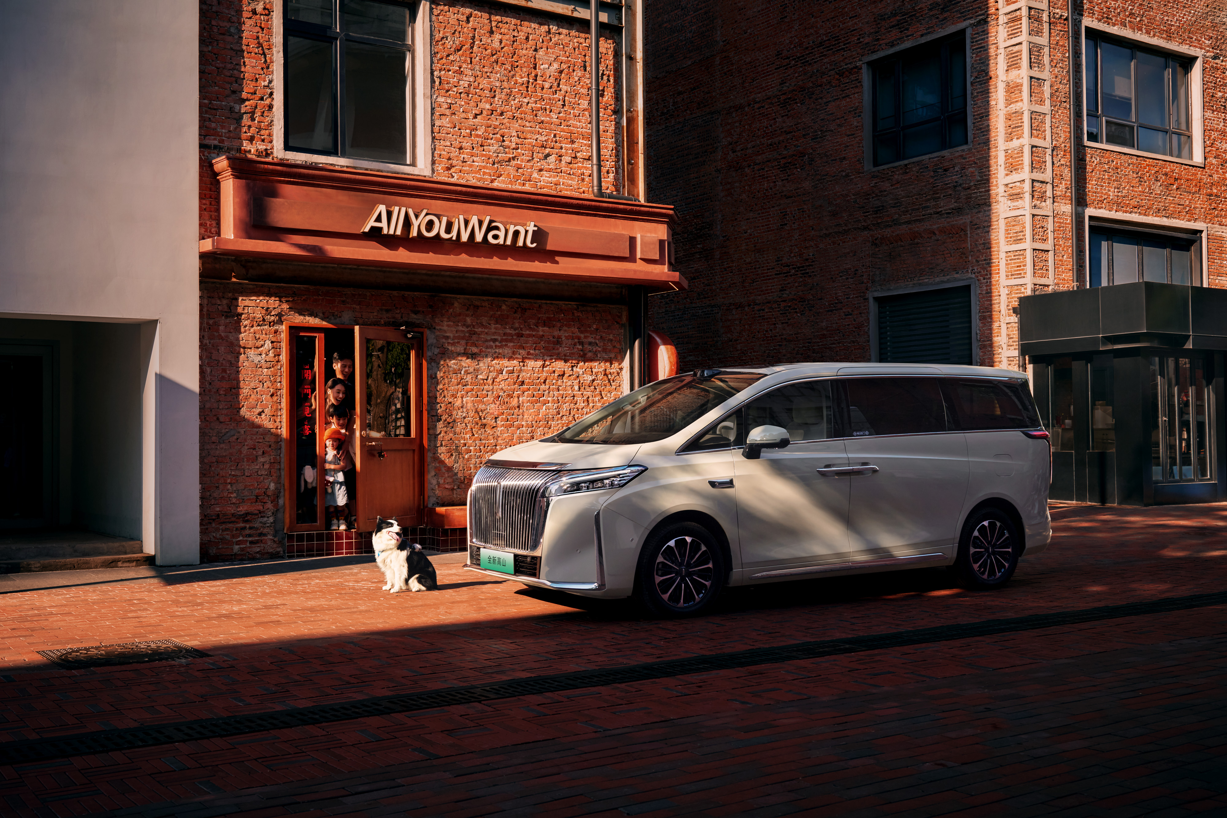 30 �f�� MPV �컨����κ�Ƹ�ɽ 7 �{ɶ׌ȫ�Ҷ��� ��̫���ˡ���