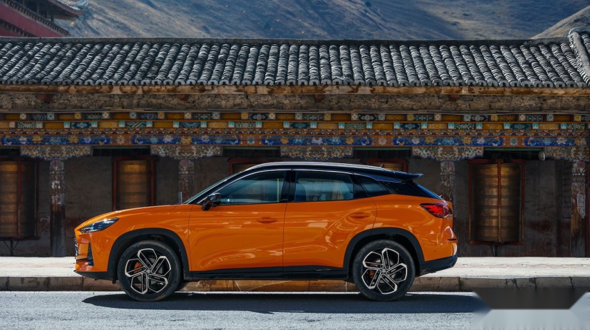 十万块不要三缸双离合还想买运动时尚的A级SUV？看这款