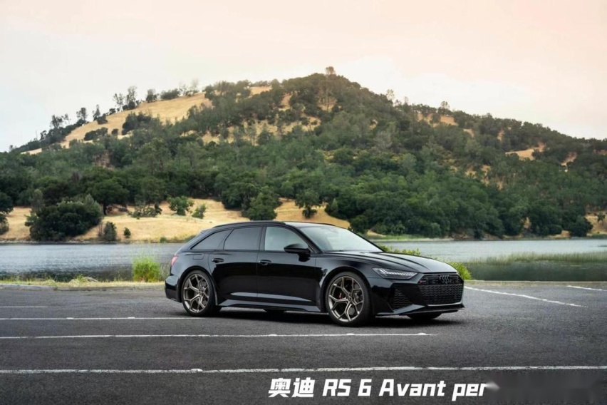 最后一款燃油RS6 Avant路试中，搭4.0升V8发动机