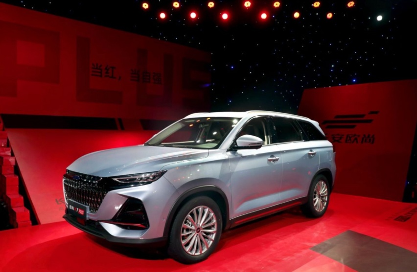 究竟是何方神车？连它的1：18仿真车模都能引发哄抢