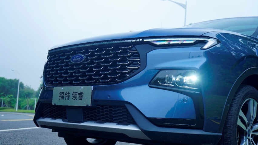 试驾 | 这款合资中型SUV比汉兰达还宽，价格却仅为汉兰达5折？