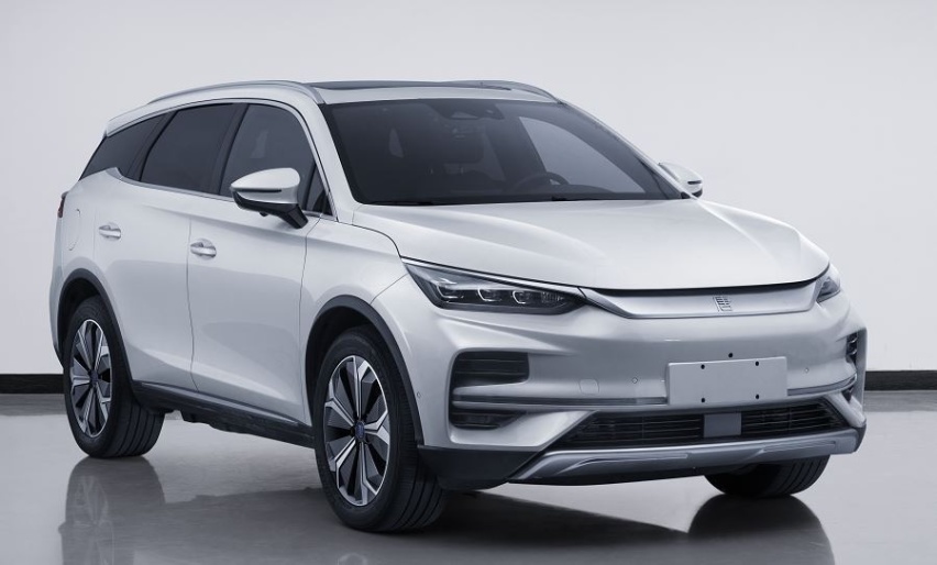 特斯拉全系取消雾灯？恒驰首款车型进入工信部目录，唐EV新款来袭